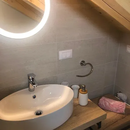 @trstenik Trstenik (Dubrovnik-Neretva)