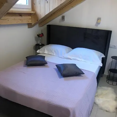 Apartment @trstenik *